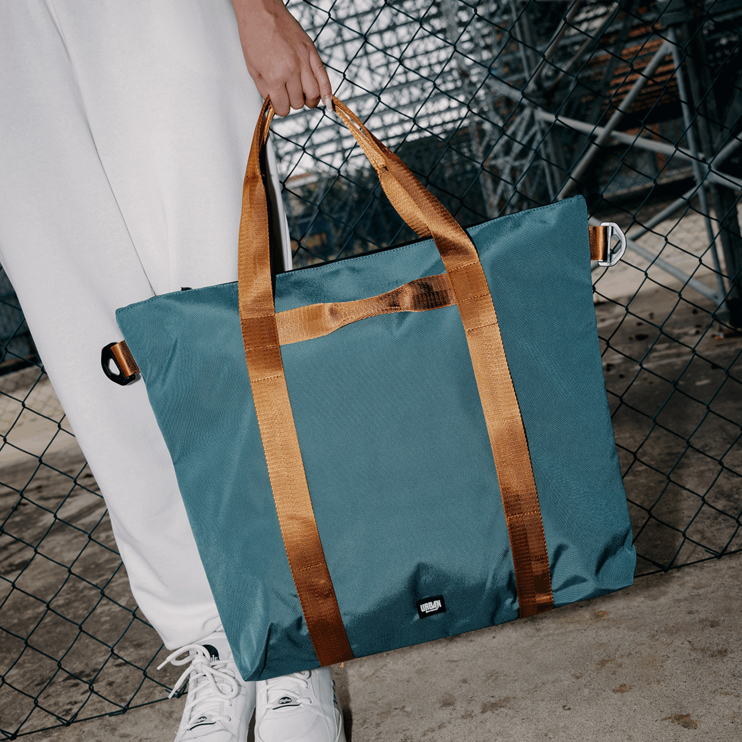Urbanite Bogota Tote Bag - торба за носење